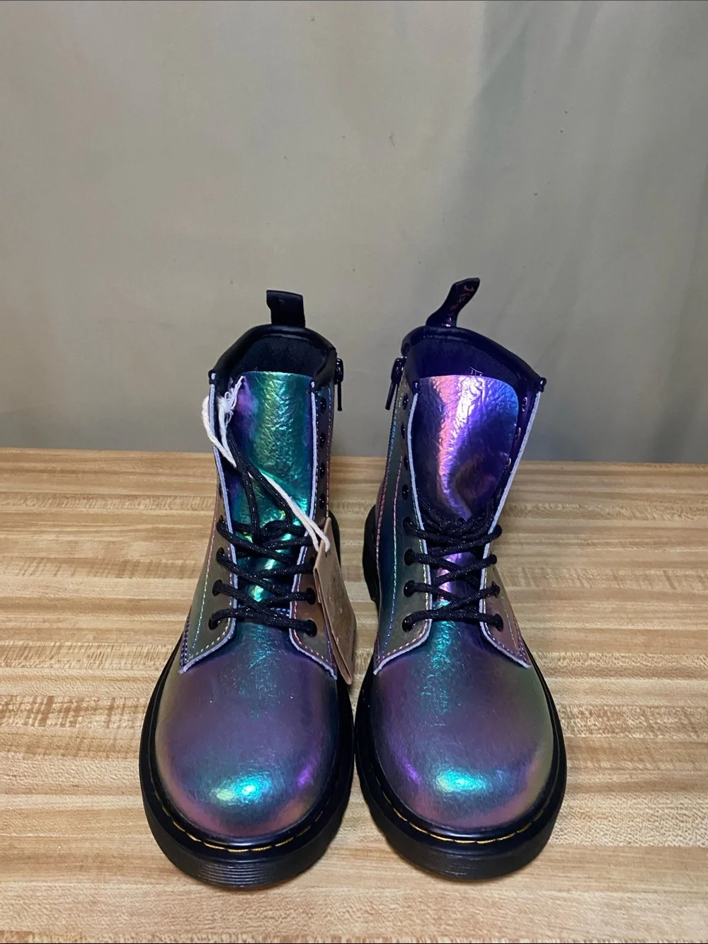Dr. Martens 1460 Junior Rainbow Crinkle Boots 8-Eye Iridescent Metallic L5/ M4